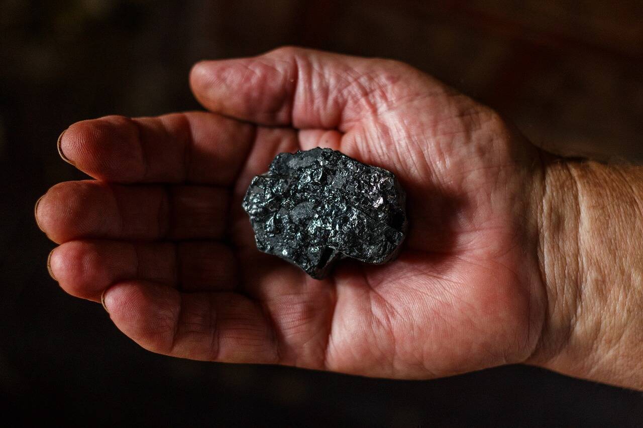 Timmermans, coordonatorul Green Deal, dă undă verde la cărbune: „Lucrurile s-au schimbat”