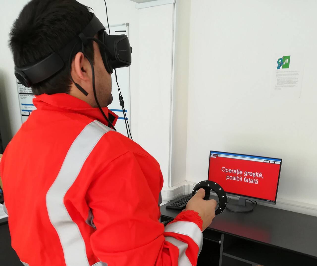 Instruire prin realitate virtuală pentru electricieni și ingineri, la Suceava