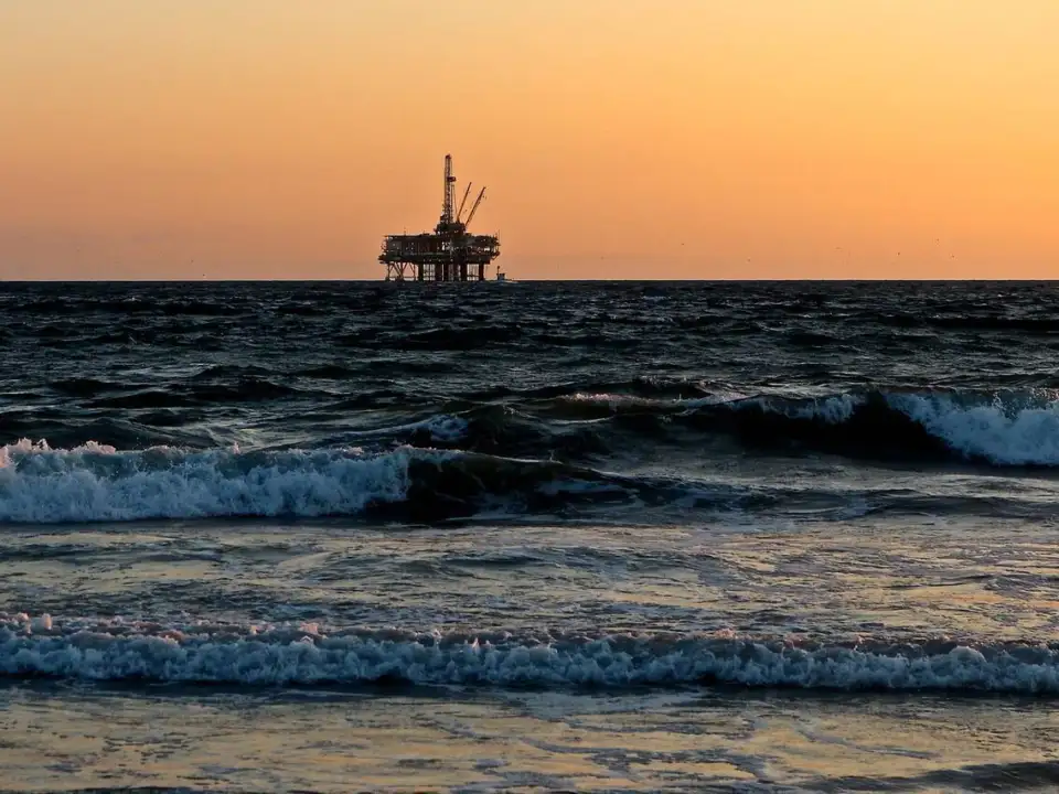 platforma petroliera offshore - Pixabay