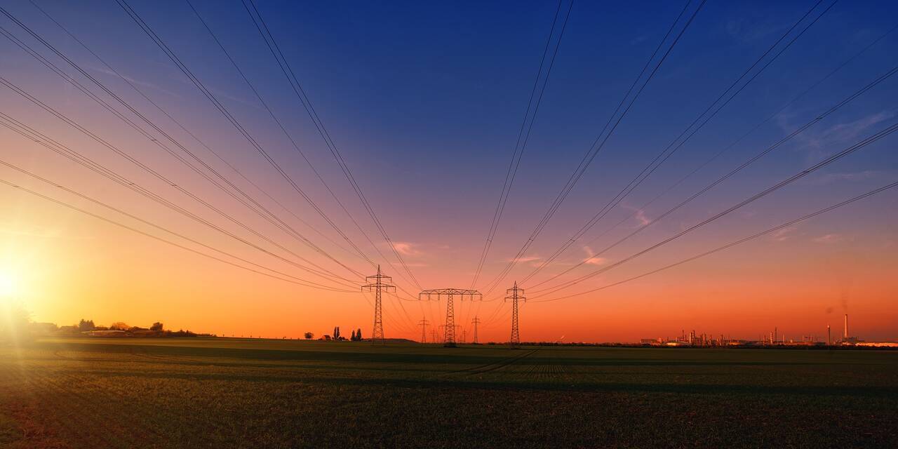 Avertisment: România, expusă unui mare pericol de a nu putea susţine consumul de energie