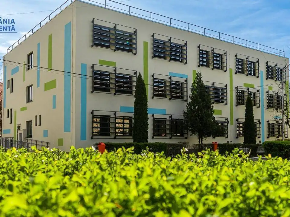 Liceul Tehnologic Energetic Elie Radu, renovat la standard nZEB prin Romania Eficienta