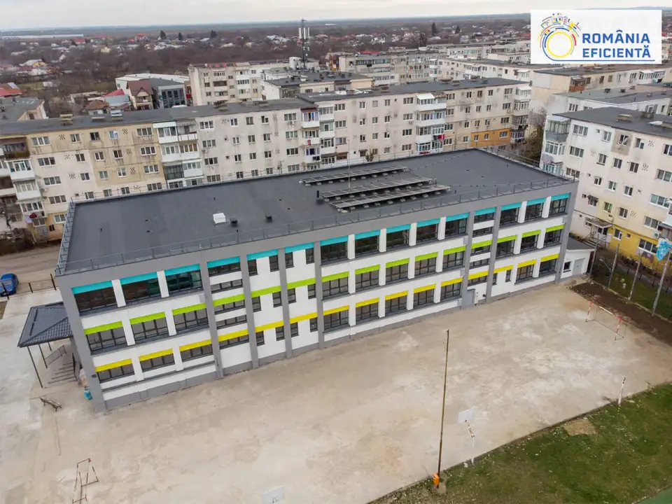 Școala Gimnazială Liliești Băicoi, Prahova, renovată nZEB prin programul România Eficientă - sursa foto: www.romania-eficienta.ro