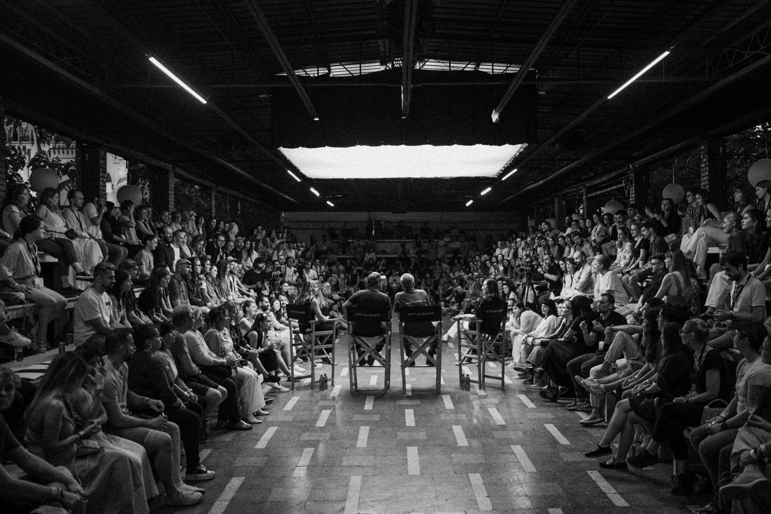 Festivalul UNFINISHED împlinește 10 ani și anunță primii speakeri ai ediției