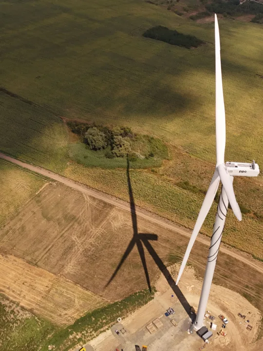 PPC Renewables România a instalat primele turbine pentru cel mai mare parc eolian din Moldova, în județul Vaslui