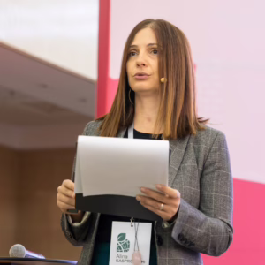 Alina Kasprovschi, director executiv Fundația Comunitară București