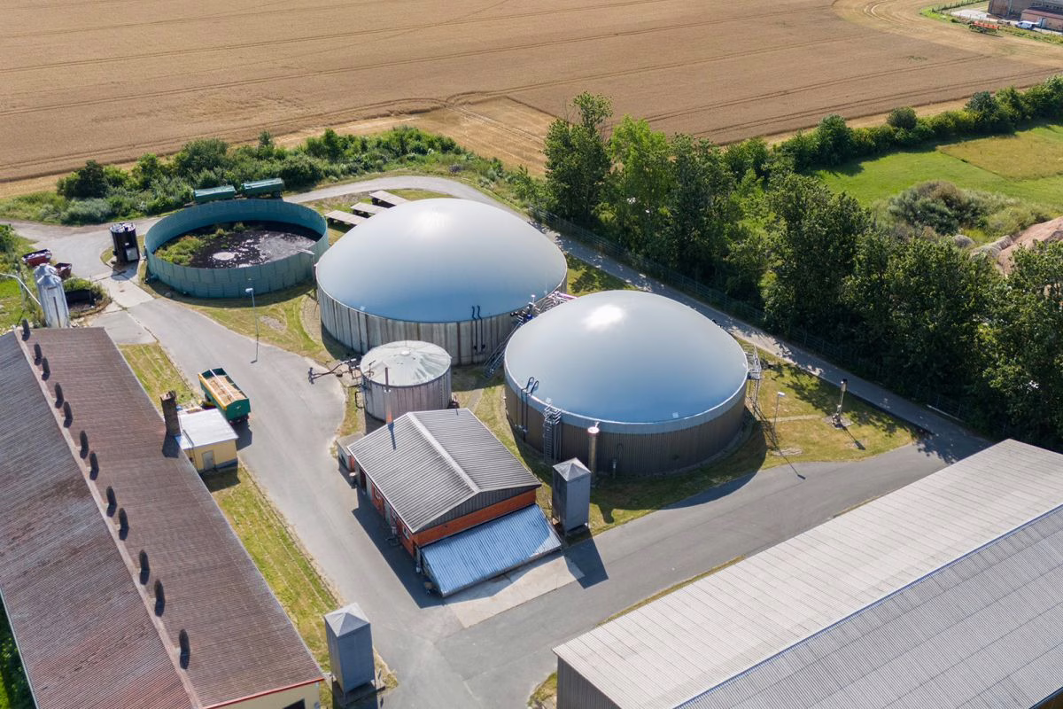 Biogas Plant Feldheim - credit: https://www.energiequelle.de/en/projects/lighthouse-projects/feldheim