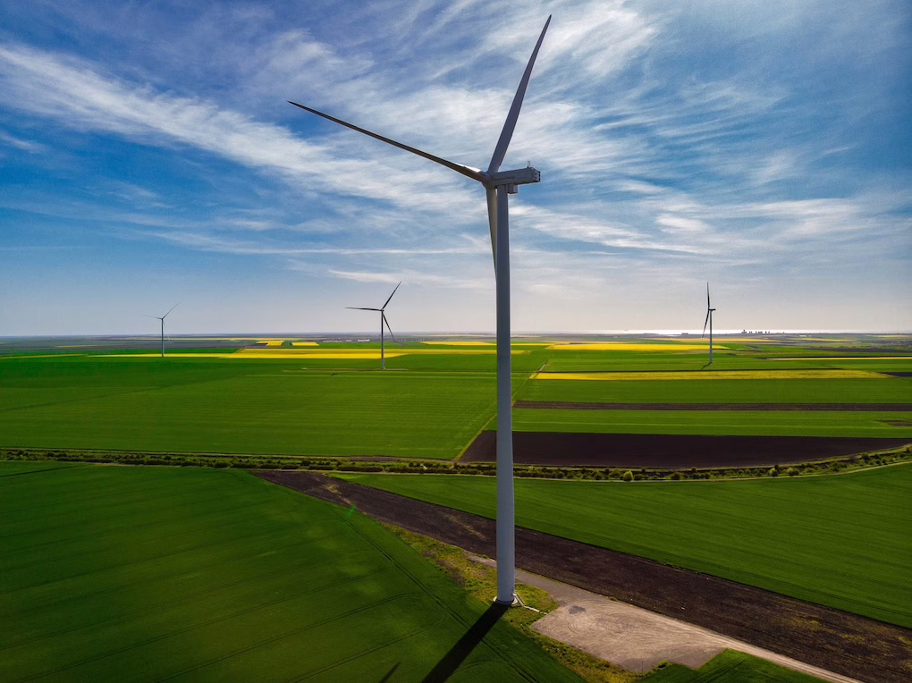 Pecineaga intră în liga mare a eolianului european: turbine de 6,6 MW, aproape de limita actuală a tehnologiei onshore