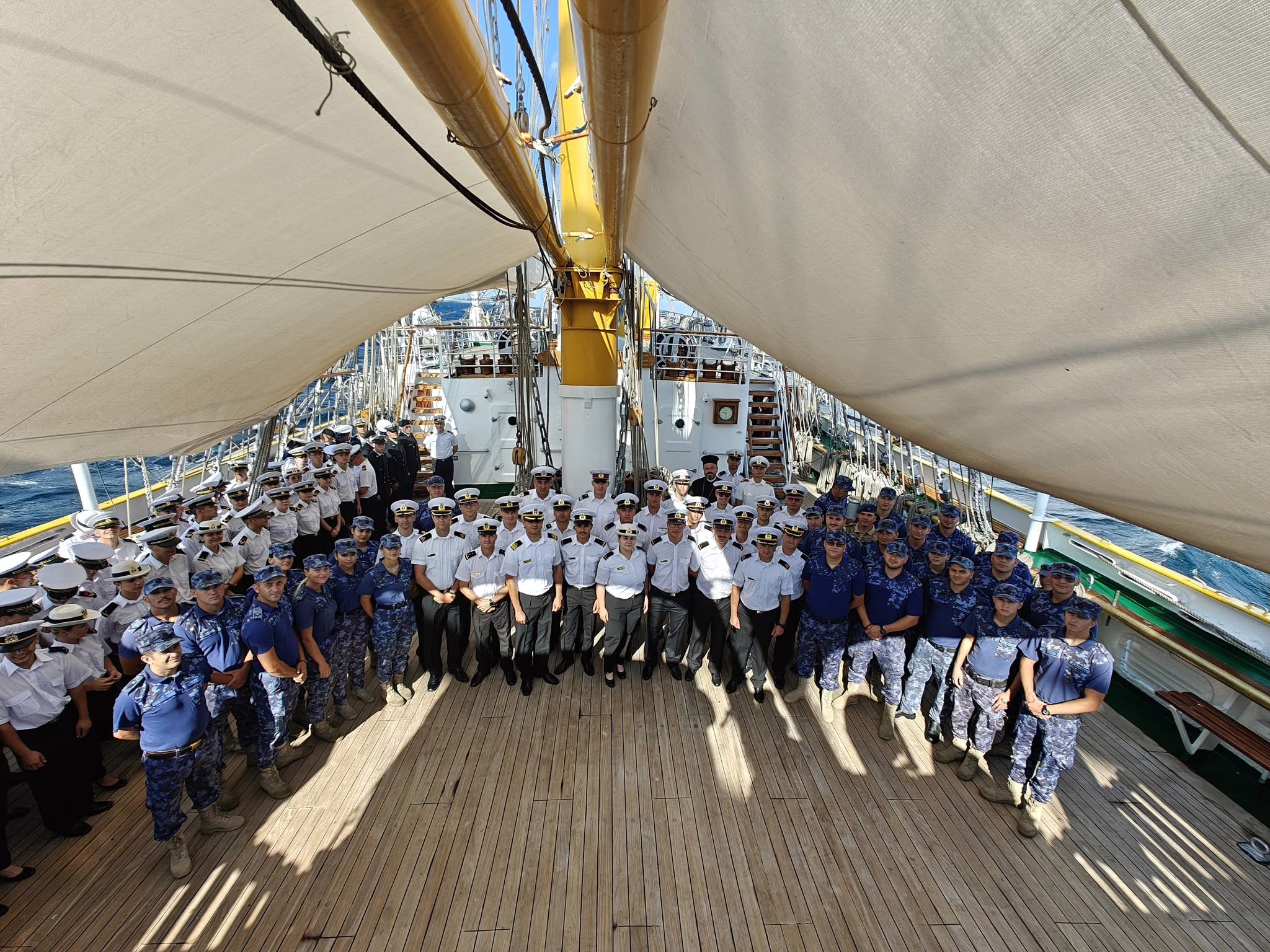 Photo credit: https://www.facebook.com/nava.scoala.mircea