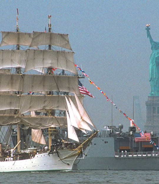 Photo Courtesy of OpSail 2000 - credit: https://sail4th.org/