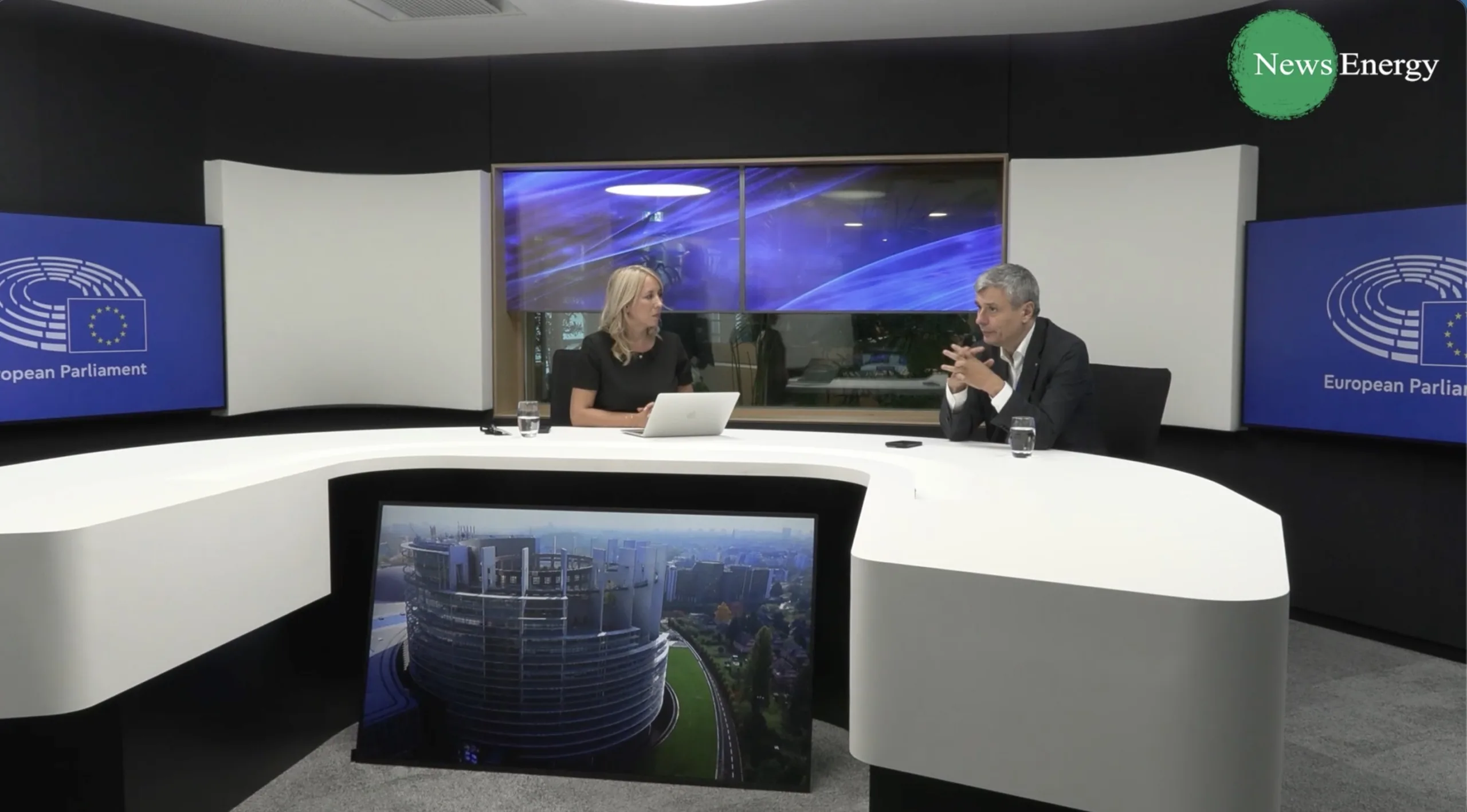 Virgil Popescu, la Power Talks: Aproape un miliard de euro pentru centralele pe gaz se află încă în contul Ministerului Energiei